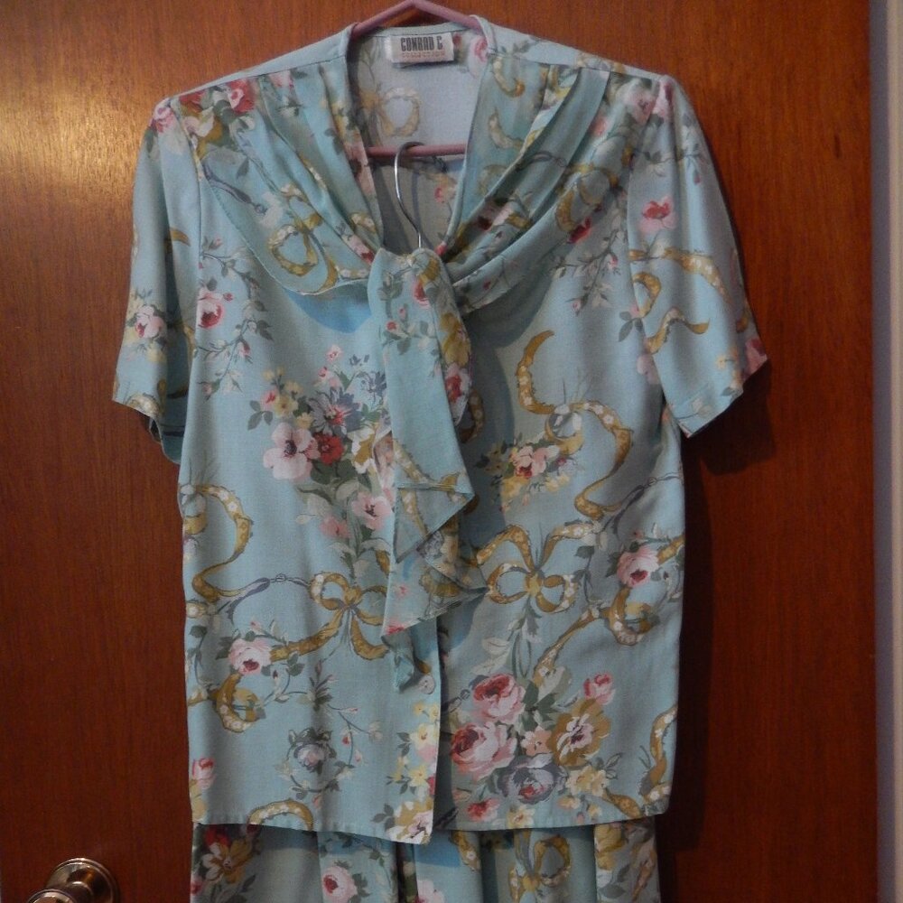 Skirt and blouse